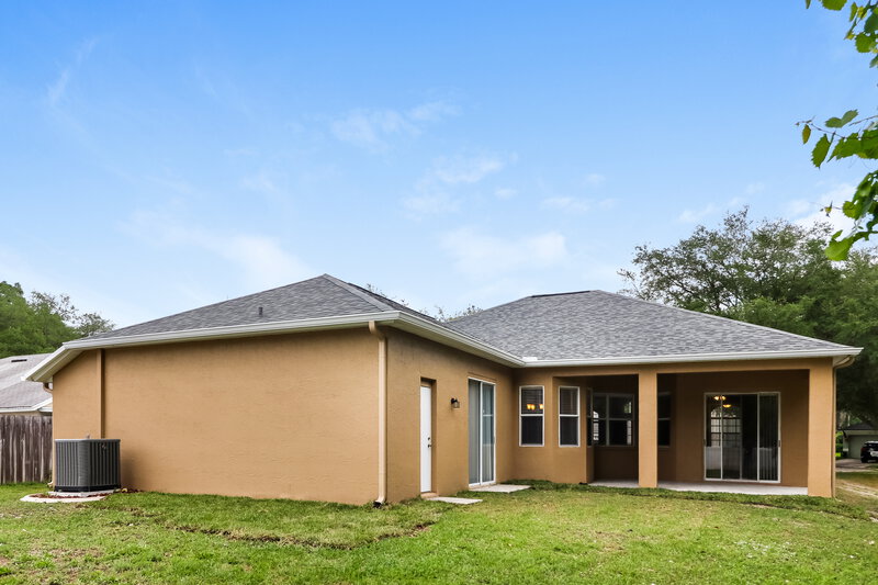 3,320/Mo, 13504 Spotted Fawn Pl Tampa, FL 33626 Rear View