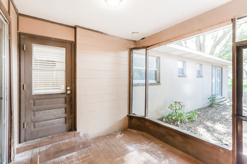 2,000/Mo, 4938 Hidden Hills Dr Lakeland, FL 33812 Sun Room View