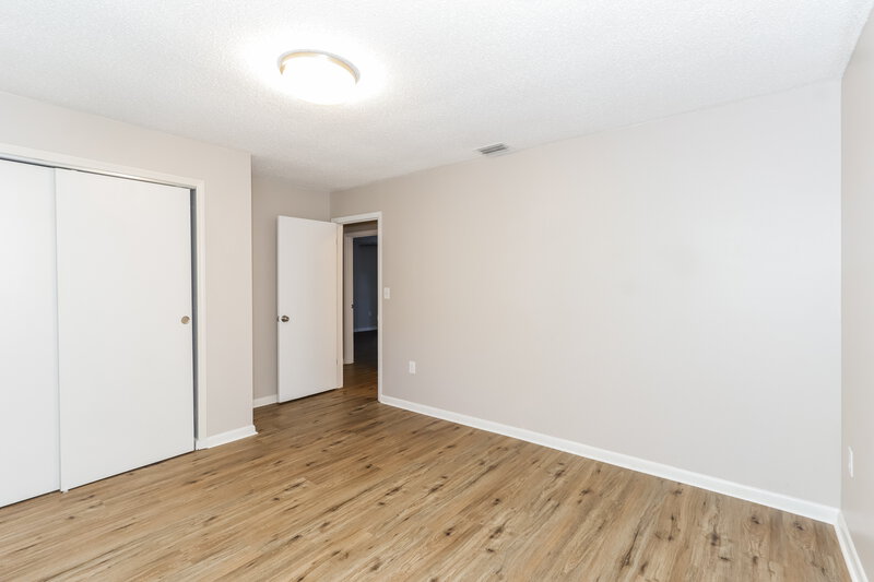 2,000/Mo, 4938 Hidden Hills Dr Lakeland, FL 33812 Bedroom View