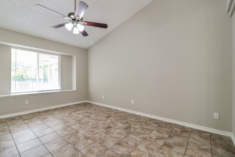 2,940/Mo, 3322 Silverpond Dr Plant City, FL 33566 Living Room View