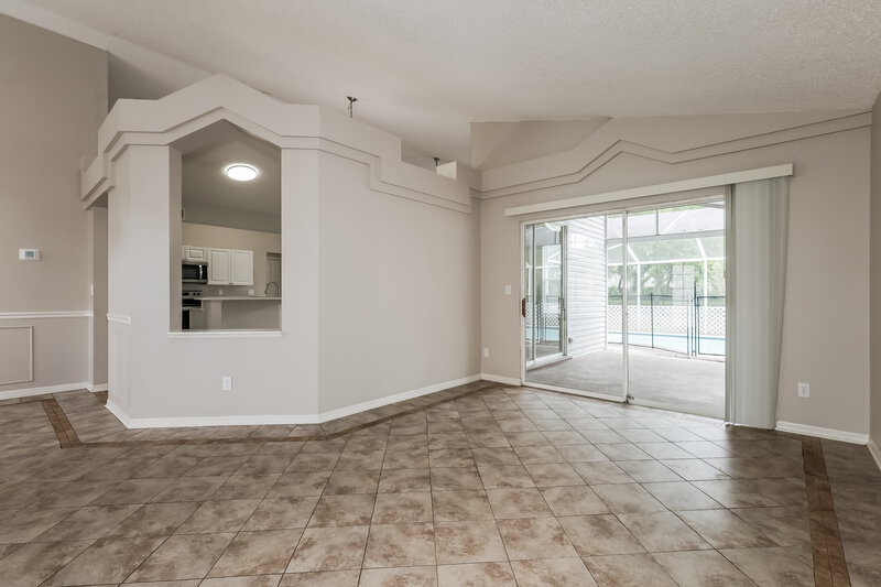 2,780/Mo, 3322 Silverpond Dr Plant City, FL 33566 Living Room View