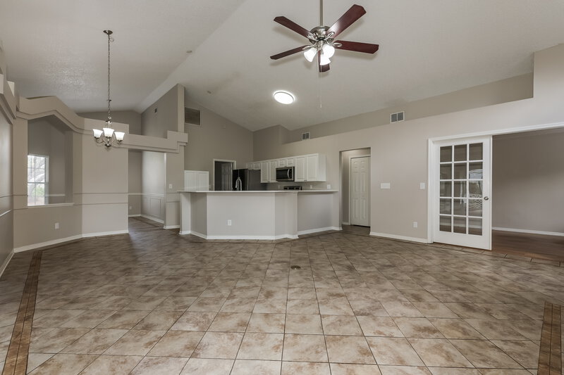 2,780/Mo, 3322 Silverpond Dr Plant City, FL 33566 Living Room View 3