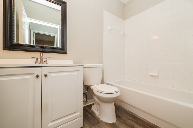 2,275/Mo, 1516 Blue Magnolia Rd Brandon, FL 33510 Bathroom View