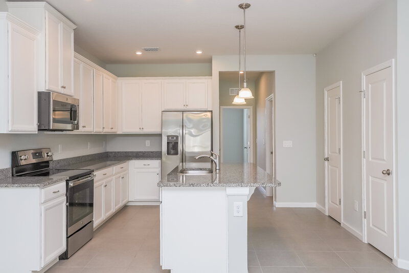 2,185/Mo, 10429 Heron Hideaway Loop Land O Lakes, FL 34638 Kitchen View
