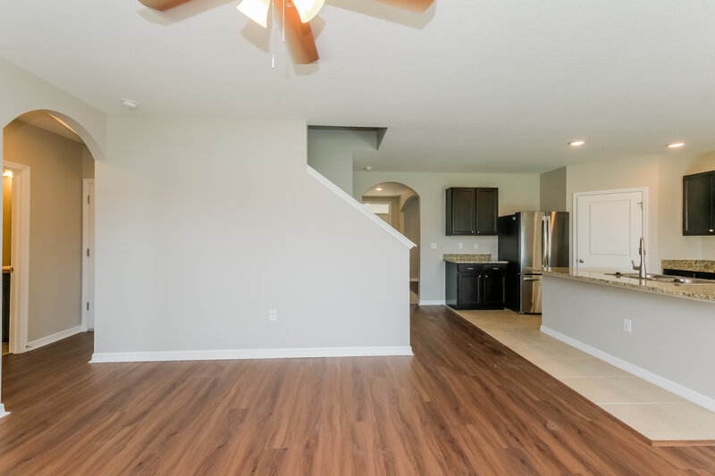 2,860/Mo, 12007 Gillingham Harbor Ln Gibsonton, FL 33534 Living Room View