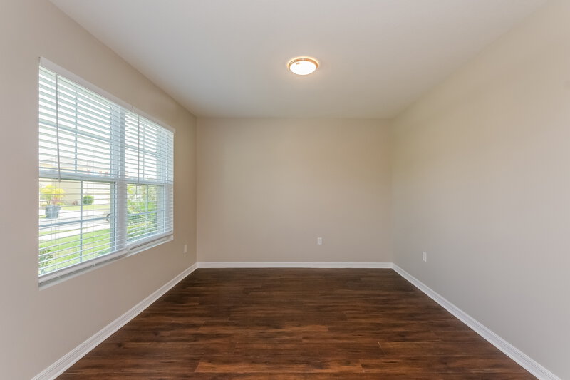 2,860/Mo, 12007 Gillingham Harbor Ln Gibsonton, FL 33534 Main Bathroom View
