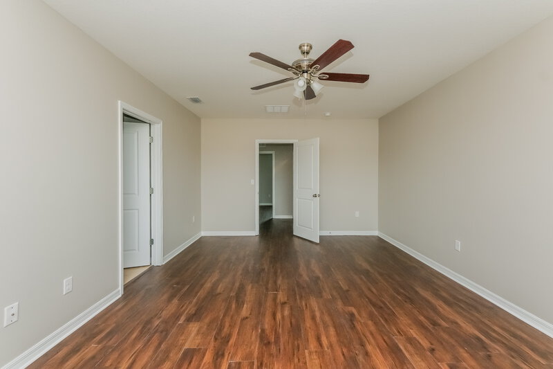 2,860/Mo, 12007 Gillingham Harbor Ln Gibsonton, FL 33534 Main Bedroom View