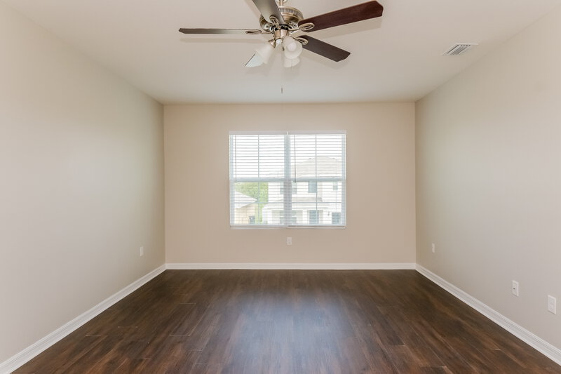 2,860/Mo, 12007 Gillingham Harbor Ln Gibsonton, FL 33534 Bedroom View 2
