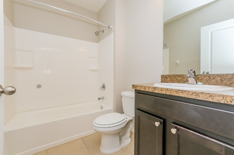 2,860/Mo, 12007 Gillingham Harbor Ln Gibsonton, FL 33534 Bedroom View 4