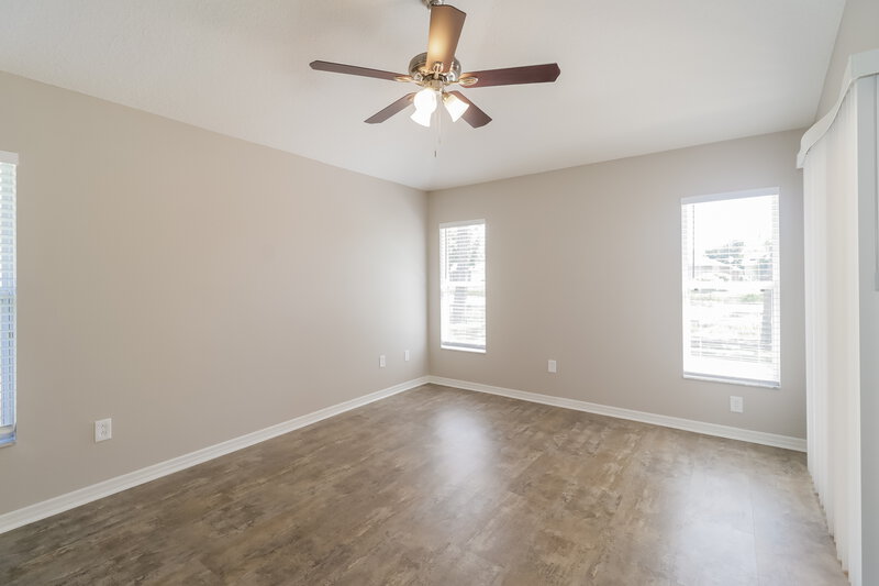 2,595/Mo, 7442 Citrus Blossom Dr Land O Lakes, FL 34637 Main Bedroom View