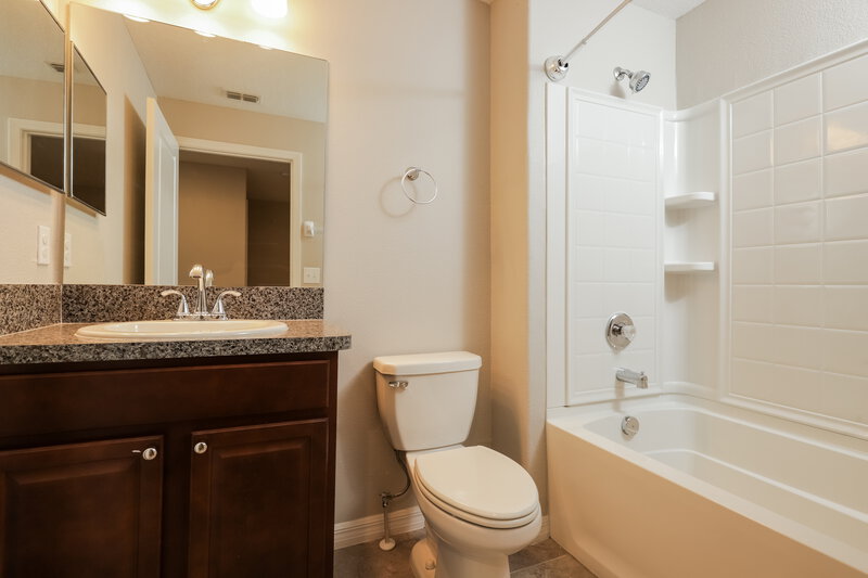 3,870/Mo, 12926 Utopia Gardens Way Riverview, FL 33579 Bathroom View