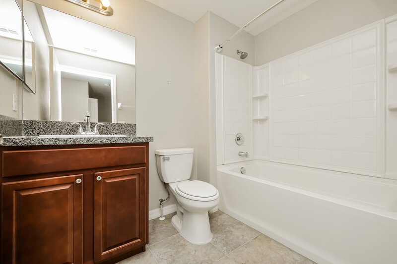 2,345/Mo, 12926 Utopia Gardens Way Riverview, FL 33579 Bathroom View