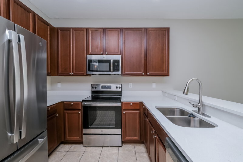 1,990/Mo, 6739 Holly Heath Dr Riverview, FL 33578 Kitchen View 2
