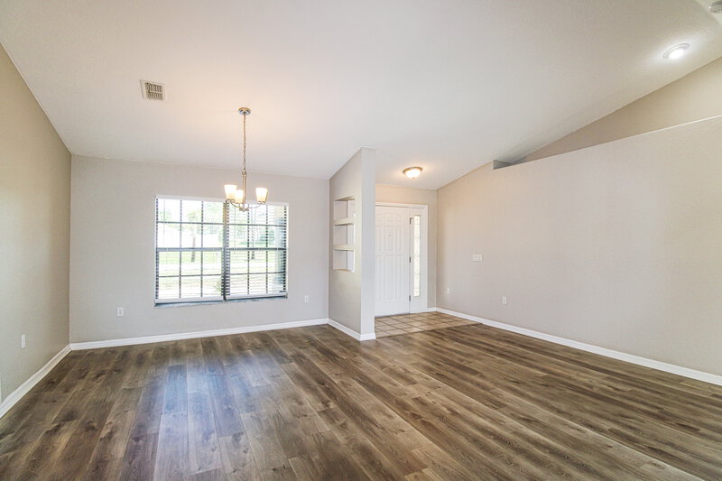 1,900/Mo, 13114 Scottville St Spring Hill, FL 34609 Dining Room View