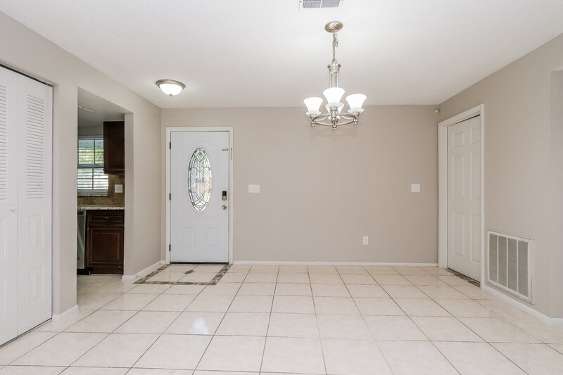 2,300/Mo, 1178 Breeze Dr Largo, FL 33770 Dining Room View