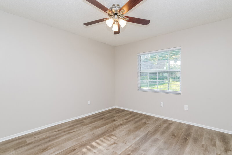 2,300/Mo, 1178 Breeze Dr Largo, FL 33770 Main Bedroom View