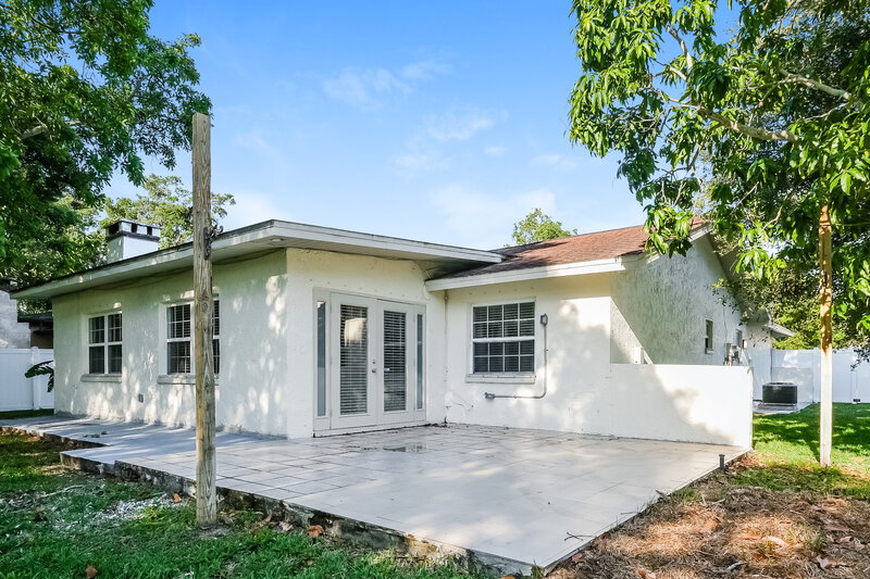 2,300/Mo, 1178 Breeze Dr Largo, FL 33770 Rear View