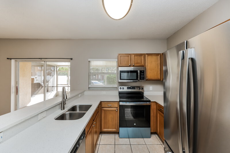 1,770/Mo, 30138 Wellesley Way Zephyrhills, FL 33543 Kitchen View 2