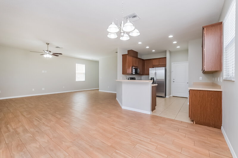 4,340/Mo, 6139 Trent Creek Dr Ruskin, FL 33573 Dining Room View