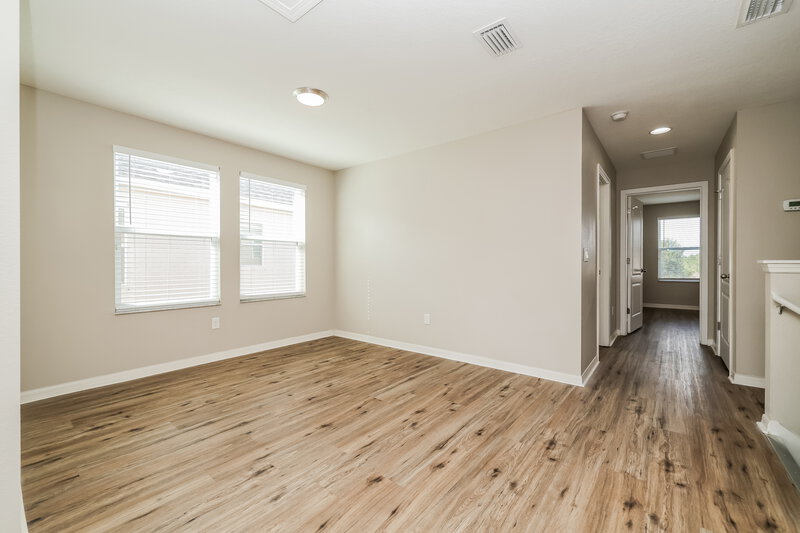2,575/Mo, 6139 Trent Creek Dr Ruskin, FL 33573 Loft View