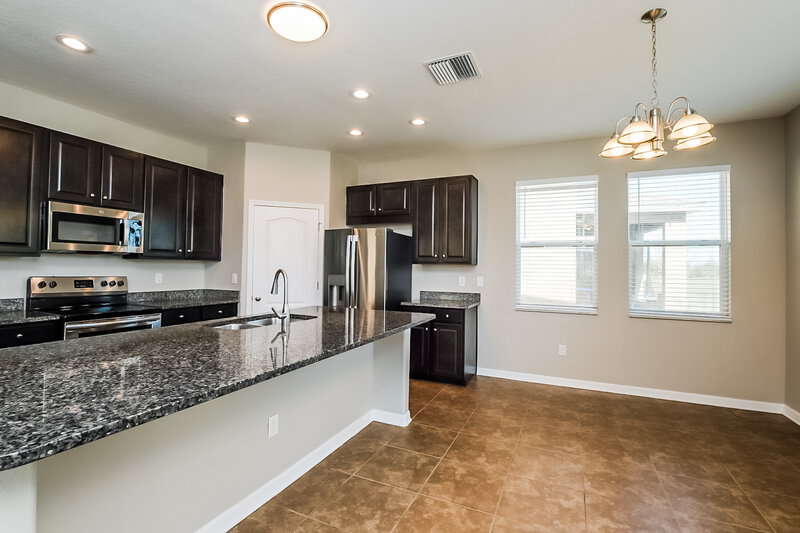 2,370/Mo, 6135 Trent Creek Dr Ruskin, FL 33573 Dining Room View