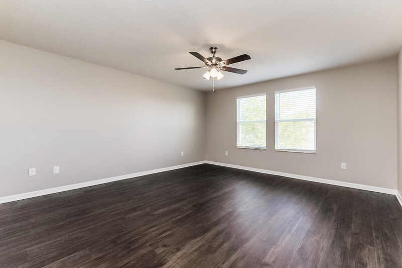 2,370/Mo, 6135 Trent Creek Dr Ruskin, FL 33573 Main Bedroom View 2