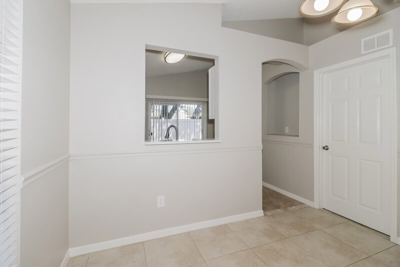 1,860/Mo, 28709 Seashell Ct Wesley Chapel, FL 33545 Dining Room View