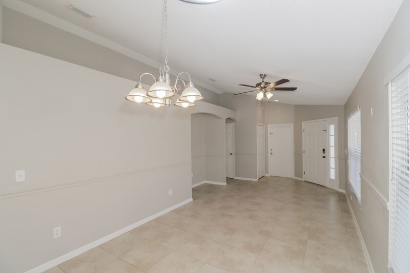 1,860/Mo, 28709 Seashell Ct Wesley Chapel, FL 33545 Dining Room View 2