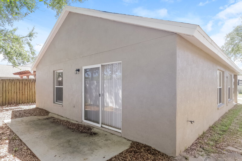 1,860/Mo, 28709 Seashell Ct Wesley Chapel, FL 33545 Rear View 2