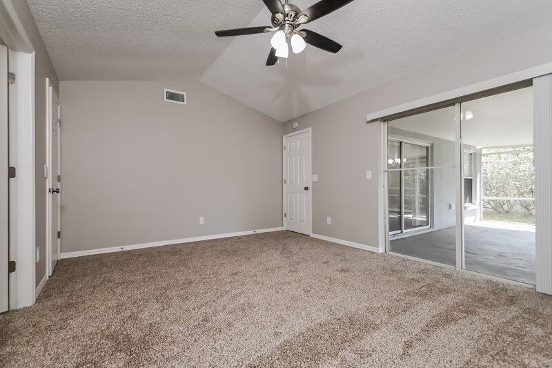 2,155/Mo, 6003 Crickethollow Dr Riverview, FL 33578 Main Bedroom View 2
