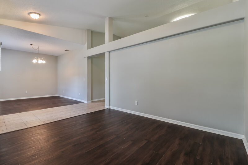 2,245/Mo, 35449 Wickingham Ct Zephyrhills, FL 33541 Living Room View 3