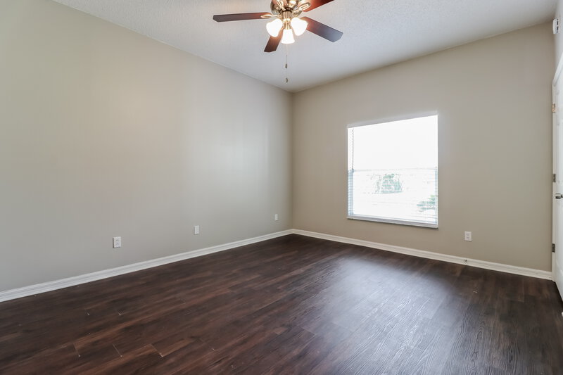 2,245/Mo, 35449 Wickingham Ct Zephyrhills, FL 33541 Main Bedroom View 2