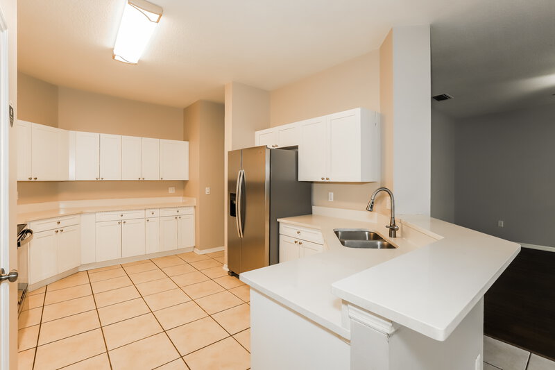 4,060/Mo, 4351 Brandon Ridge Dr Valrico, FL 33594 Kitchen View
