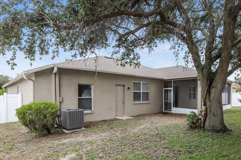 4,060/Mo, 4351 Brandon Ridge Dr Valrico, FL 33594 Rear View
