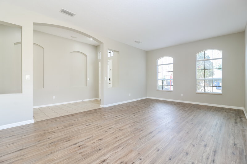 3,490/Mo, 409 Delwood Breck St Ruskin, FL 33570 Family Room View