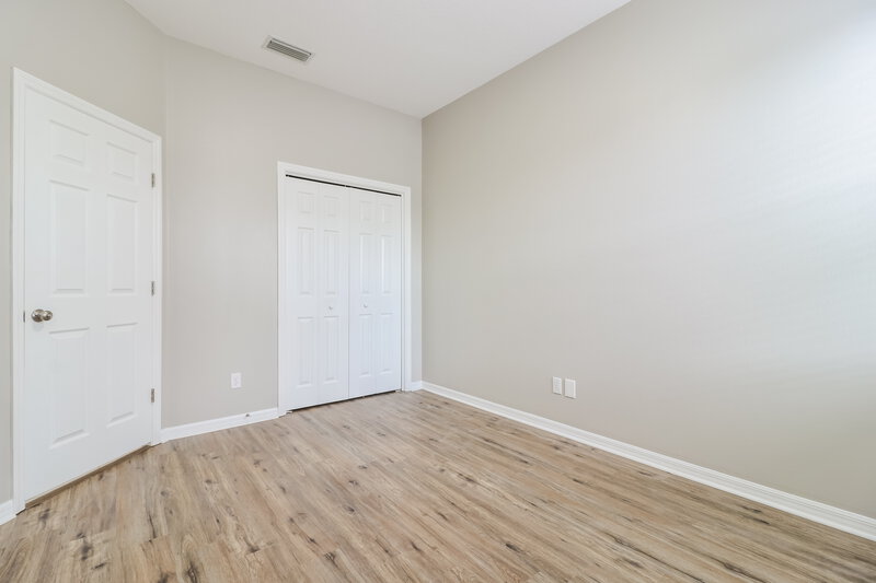 3,490/Mo, 409 Delwood Breck St Ruskin, FL 33570 Bedroom View 5
