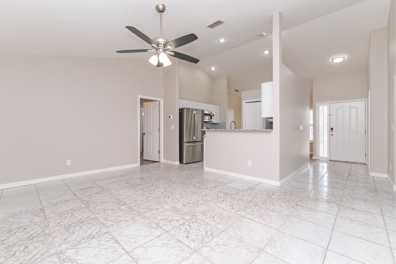 2,040/Mo, 10402 Barnett Loop Port Richey, FL 34668 Living Room View