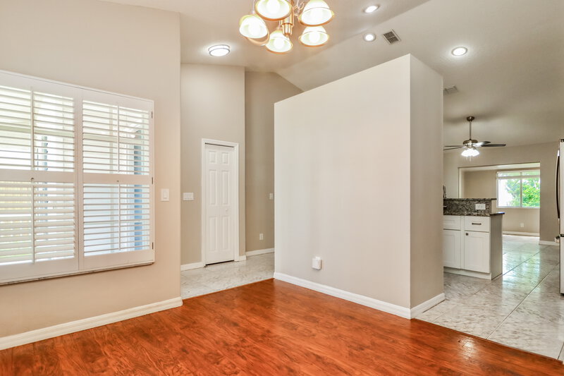 1,975/Mo, 10402 Barnett Loop Port Richey, FL 34668 Dining Room View
