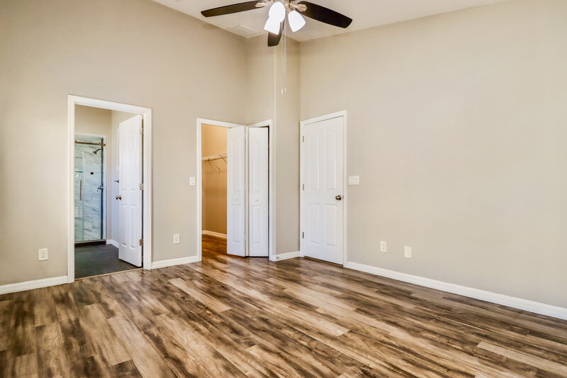 1,975/Mo, 10402 Barnett Loop Port Richey, FL 34668 Main Bedroom View
