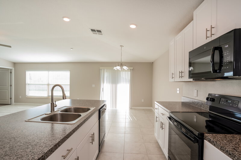 2,420/Mo, 11205 Sage Canyon Dr Riverview, FL 33578 Kitchen View 3