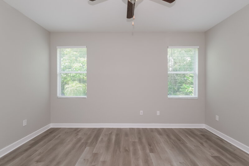 1,990/Mo, 10167 Newminster Loop Ruskin, FL 33573 Main Bedroom View