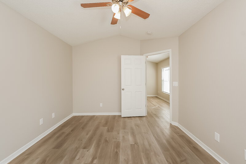 2,270/Mo, 528 Summer Sails Dr Valrico, FL 33594 Main Bedroom View 2