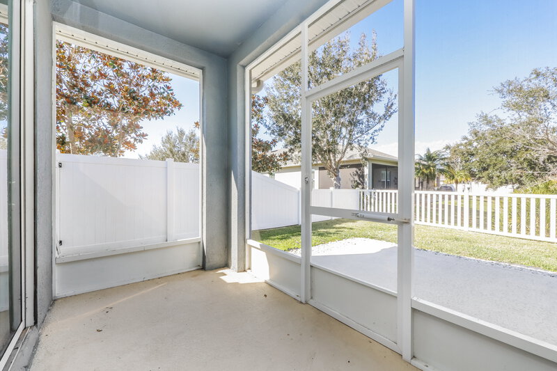 2,315/Mo, 32644 Rapids Loop Wesley Chapel, FL 33545 Screen Porch View