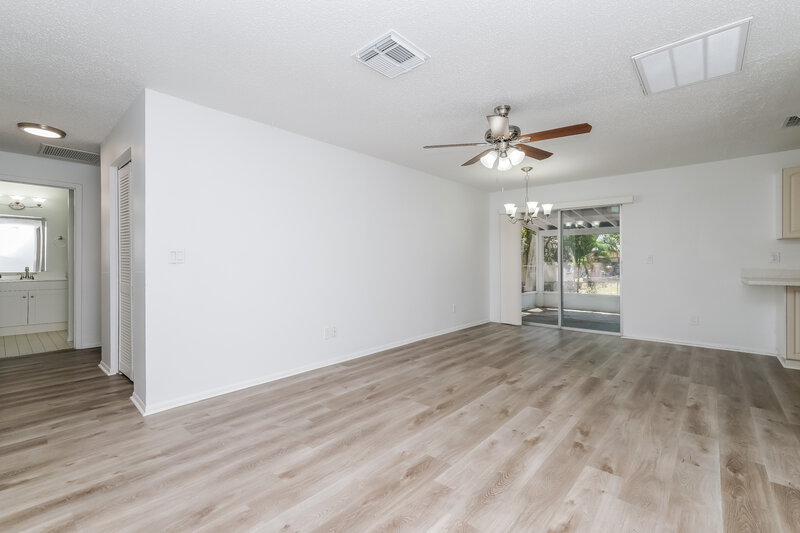 3,630/Mo, 714 Crimson King Trce Tarpon Springs, FL 34689 Living Room View
