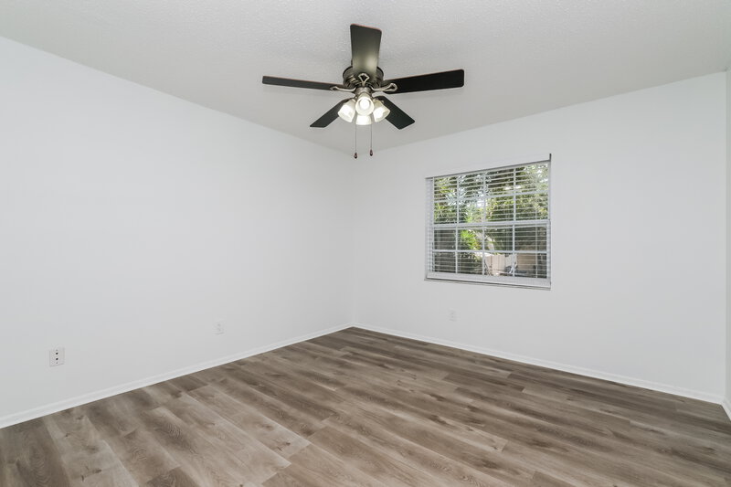 3,630/Mo, 714 Crimson King Trce Tarpon Springs, FL 34689 Main Bedroom View
