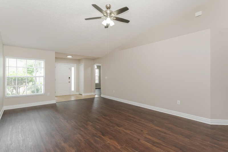3,870/Mo, 1812 Rudder Dr Valrico, FL 33594 Living Room View