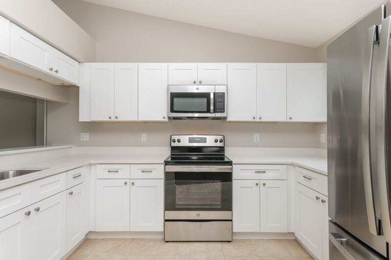 3,870/Mo, 1812 Rudder Dr Valrico, FL 33594 Kitchen View