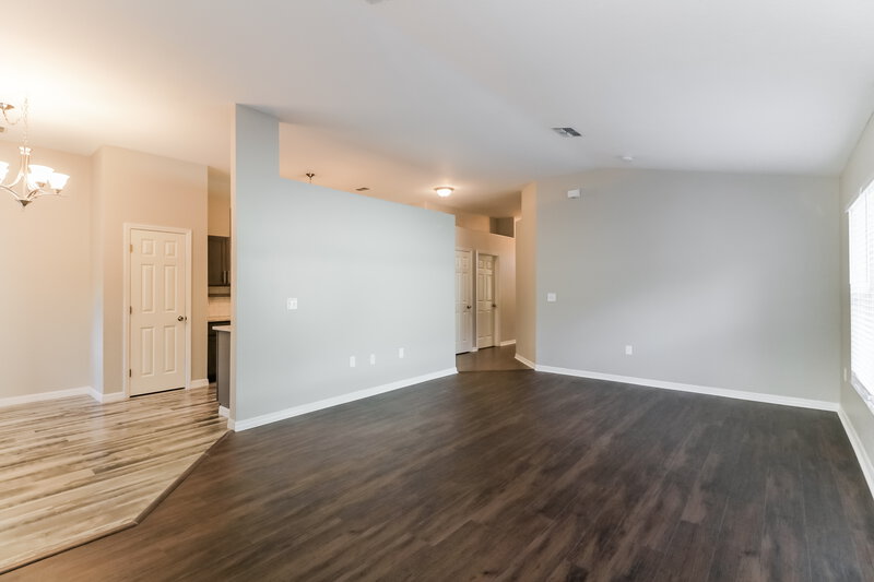 2,110/Mo, 31307 Satinleaf Run Brooksville, FL 34602 Living Room View 2