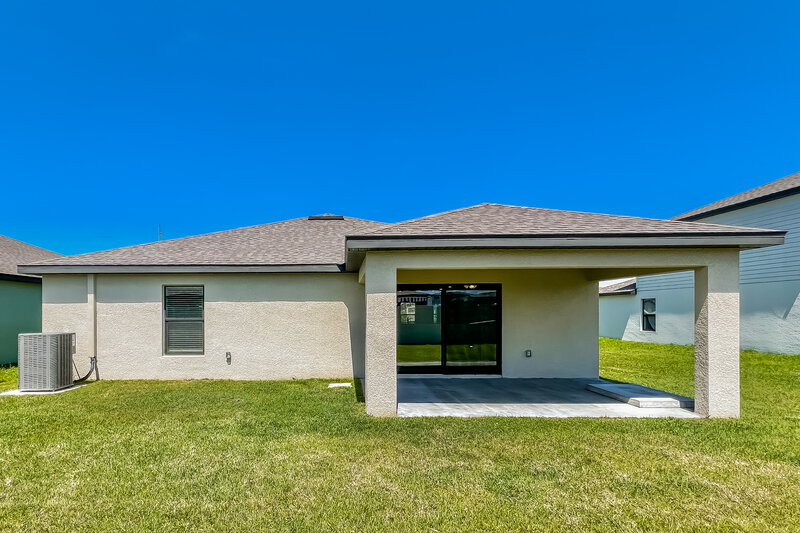3,610/Mo, 827 Chatham Walk Dr Ruskin, FL 33570 Rear View