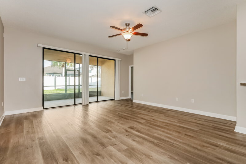 2,680/Mo, 10053 Celtic Ash Dr Ruskin, FL 33573 Living Room View